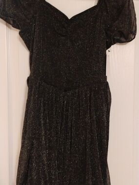 Girls' Sparkle Black Casual Dress with Puff Sleeves